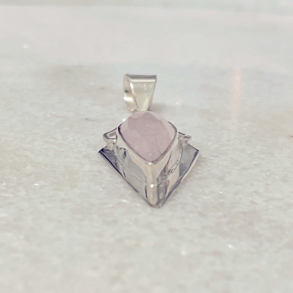 Rose Quartz (semi precious gemstone) 925 Sterling Silver Pendant - Picture 9 of 12